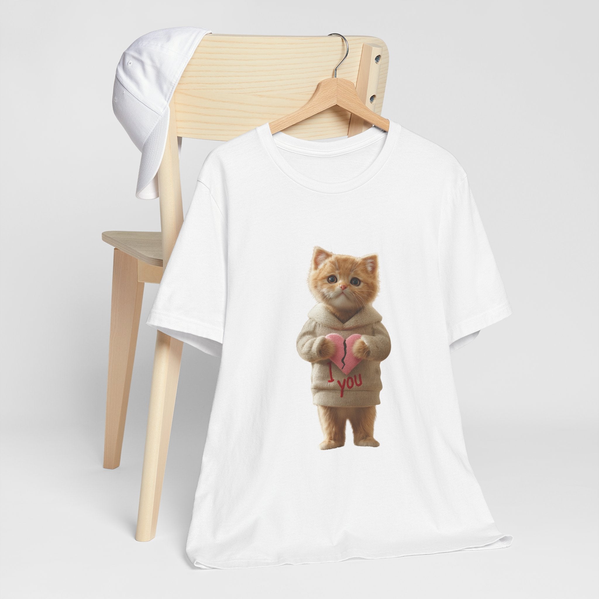 Cute Cat Love T-Shirt
